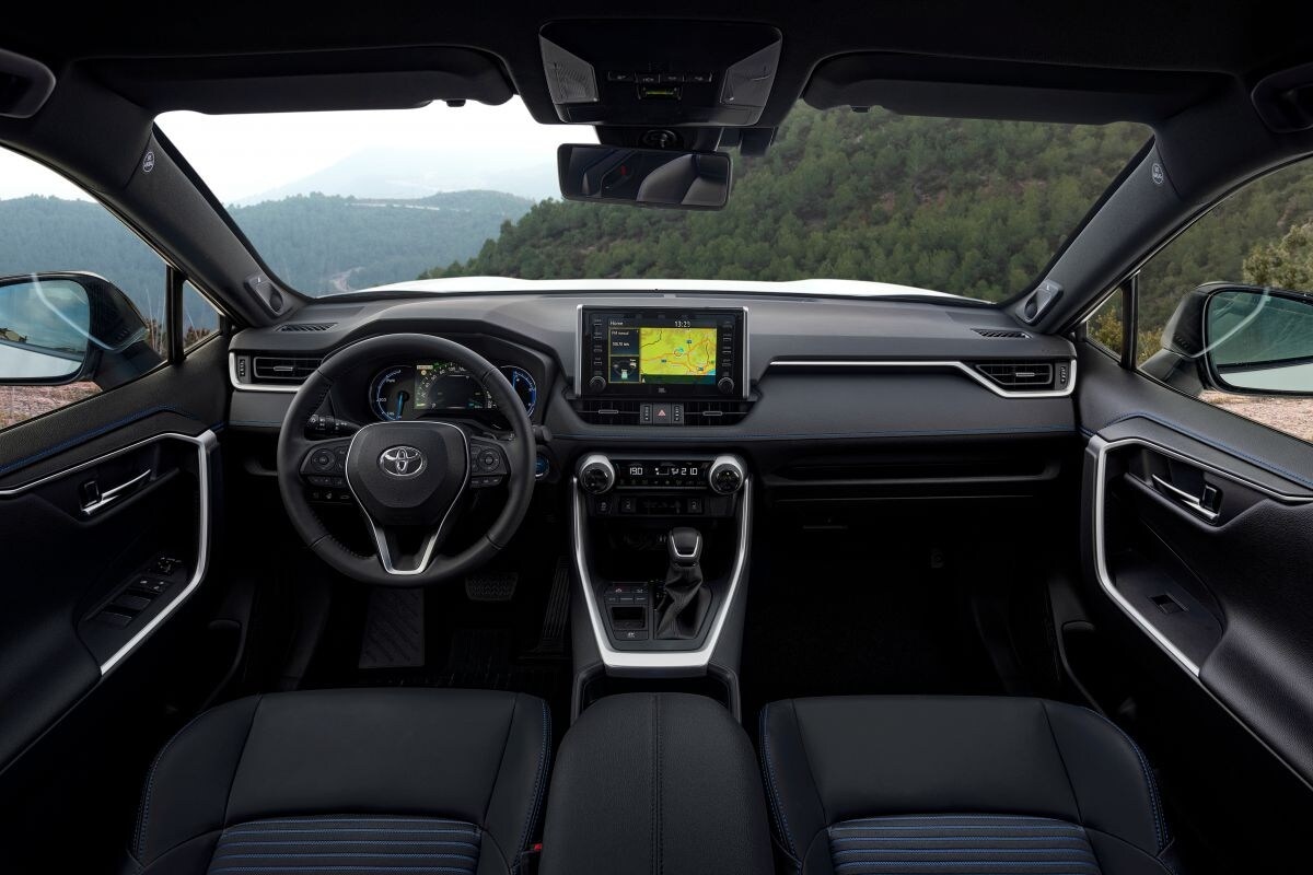 Toyota RAV4 Hybrid interior