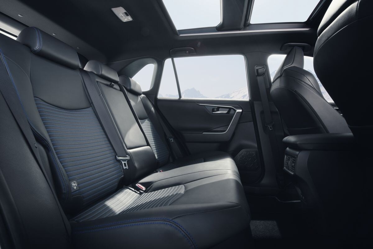 Toyota RAV4 Hybrid achterbank