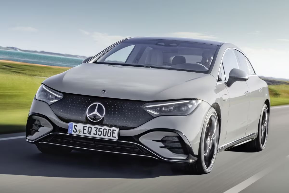 Mercedes-Benz EQE 300