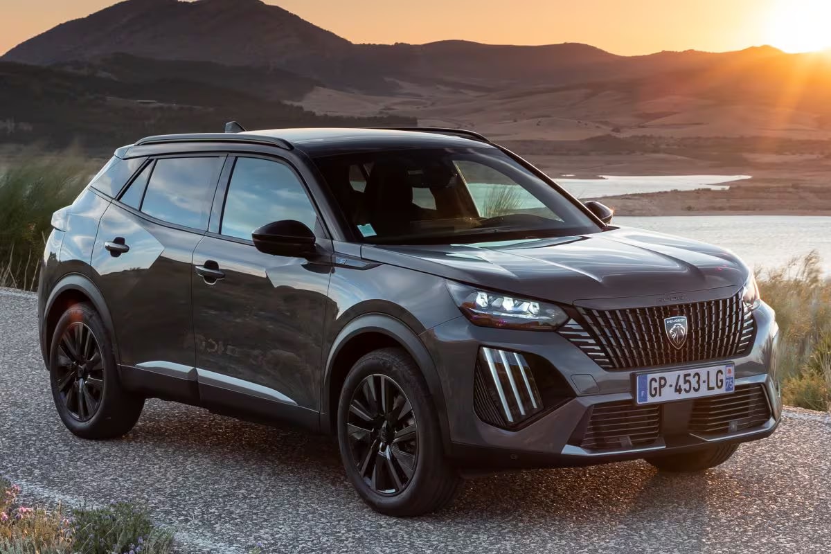 Peugeot e-2008 Active EV 50kWh 136